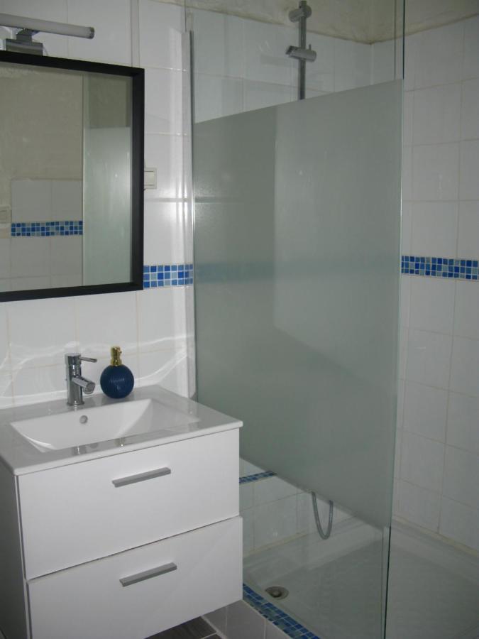 Location& Gites Sarrians Exterior foto